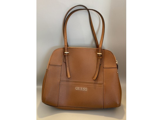Guess Purse In Great Condition (Like New)