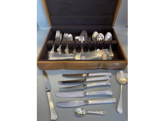 Mixed Silverware Set Including Supreme Cutlery, Retroneu Inc., Reed & Barton Mirrorstele And Others,