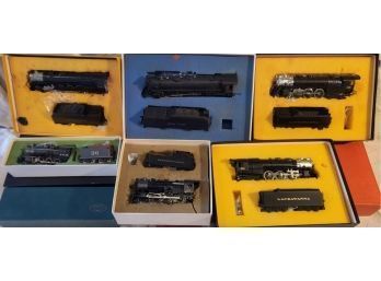 6 Vintage Model Train Sets