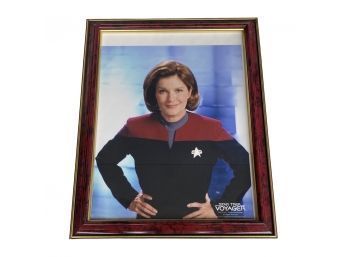 Star Trek Voyagers Katie Mulgrew As Captain Kathryn Janeway Photograph (12.75x10)
