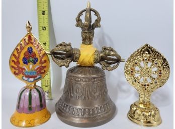 Bell And Dorje With Decorative Pieces, 4-6'