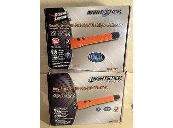NightStick Duty/personal-size Dual-Light Flashlight W/ Magnet