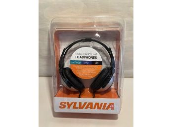 Sylvania Noise Canceling Headphones (MP3-iPod, DVD, CD)