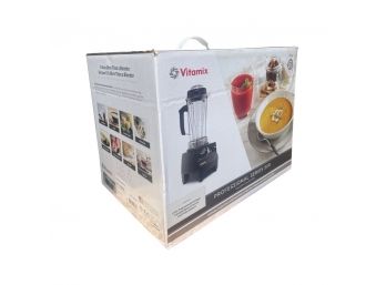 NEW IN BOX Vitamix Professional Series 500 Blender.