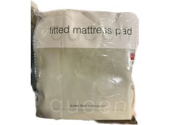 Memory Foam Xl Mattress Topper, Queen Mattress Pad, Travel Pillow, 3 Blankets