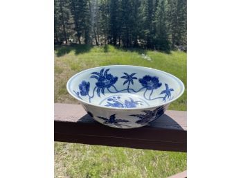 Blue And White  Ceramic Serving Bowl With Flower Pattern