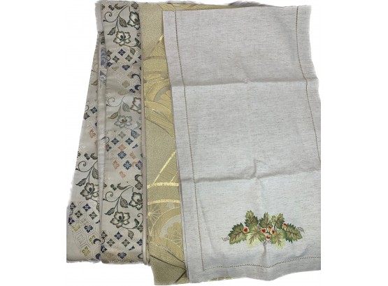 3 Table Runners