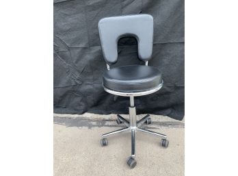 CSC Spa/Estheticians Sleek Salon Adjustable Height Chair. High Back With Rollers.