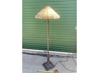 Beautiful Stained Glass Floor Lamp - Untested