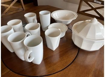 Food Network Porcelain Coffee Cups Set And Serving Bowls