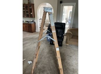 Wooden Five Rung Stepstool Ladder