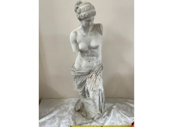 Roman Sculpture Recreation, The Venus De Milo