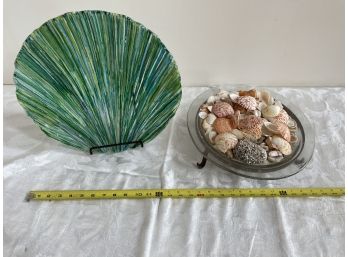 Lot Of Two Seashell Decorations, Pottery And Real Sea Shells