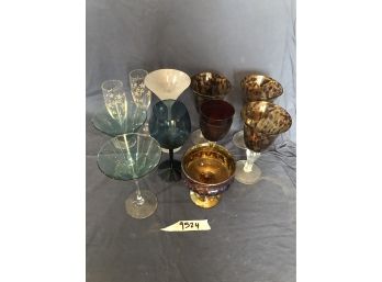 Lot Of Wine Glasses, Martini Glasses And Champagne Glasses. (R)