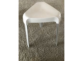 Small Plastic Triangle Seat 18'h 10' W    PF