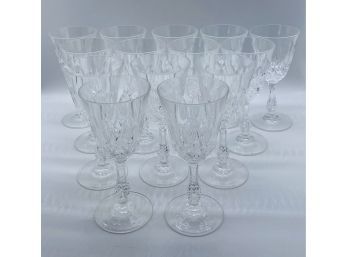 Set Of Beautiful Beveled Wine Glasses. Perfect For The Holidays! Set Of 14 Glasses