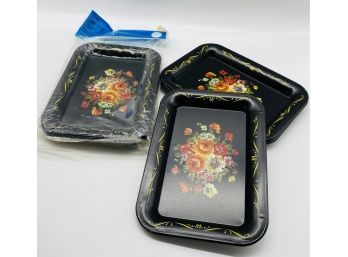 Adorable Set Of 8 Mini Metal Trays. Can Be Used For Drink Coasters.