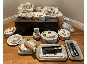 HUGE CHINA SET From Royal Worcester, Including A Matching Trunk For Storage. TONS Of Pieces!