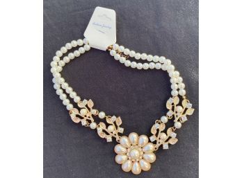 Lovely Necklace With Elegant Flower Design And Double Strand Chain