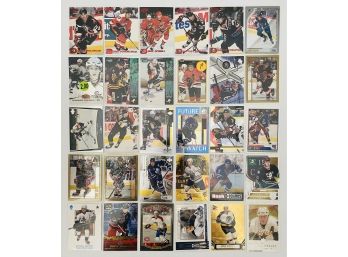 Large Collection Of NHL Hockey Rookie Cards! Incl. Mark Messier And Mike Modano. 30 Cards Total.
