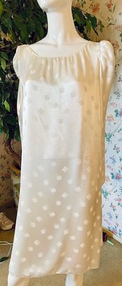 Vintage 1980s - Ivory Dress Or Tunic With Shoulder Pads And Side Slits - No Size