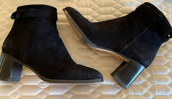 Kate Spade Black Suede Ankle Boots With Gold 'Spade'  - Size 7