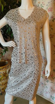 St John - Silver Knit 2-Piece Dress Set - Top And Skirt - Silver Discs - Size 4