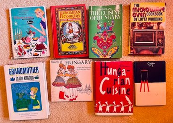 Lot/8 Vtg Cookbooks: Grandmother In The Kitchen, Hungarian Cookery, Electric Blender Recipies, Microwave Oven