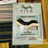 001 - RIZE 'THE CLASSIC' ADJUSTABLE BED - TEMPER-PEDIC - QUEEN SIZE - HEAVY