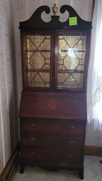 023 - Vintage Wooden DeskHutch