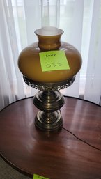 033 - Vintage Lamp