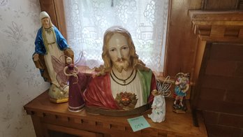 059 - Religious Statues And Figurine