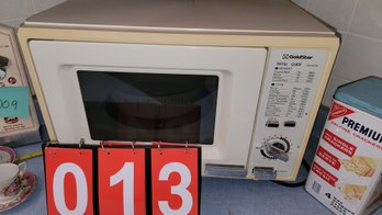 Microwave - Lot 013