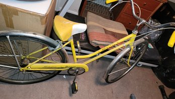 1960S 70S ERA LADIES  MULTI SPEED BIKE (ONLY) - Lot 042