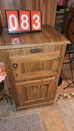 Mini Fridge - Lot 083