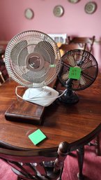 Lot 121 - TWO (2) TABLETOP FANS - (untested)