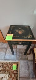 145- ACCENT TABLE