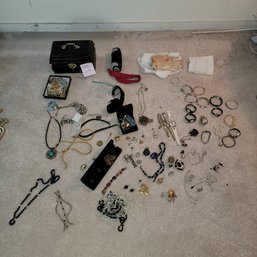 079 - Lot Of Costume Jewelry