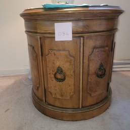 086 -Thomasville End Table (Items Not Included)