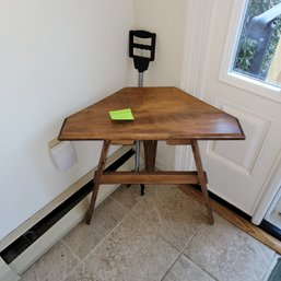 190 - Corner Table