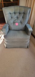 030 - ACCENT CHAIR