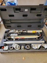 105 - 10 TON COLLISION REPAIR KIT  LIKE NEW