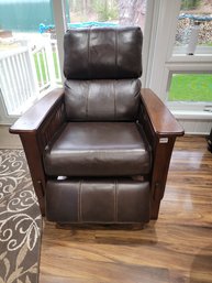 171 - LEATHER RECLINER - IN AMAZING CONDITION