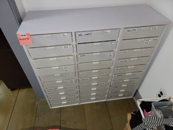 250 - 30 Drawer Storage