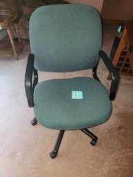 154 - OFFICE DESK CHAIR