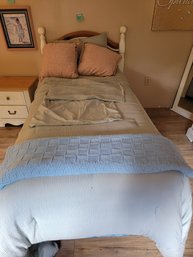 125 - TWIN BED