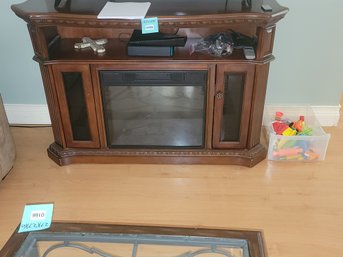 165 - TV ENTERTAINMENT CENTER WITH ELECTRIC FIREPLACE