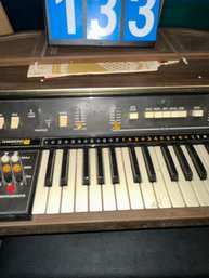 Vintage Organ - Lot 133