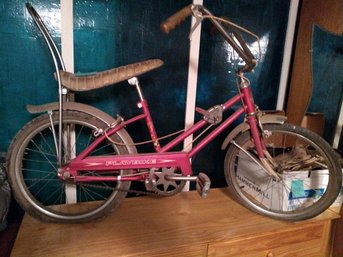 1960S BANANA SEAT BIKE (Bike Only) - Lot 051