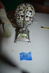 60  DECORATIVE EGG